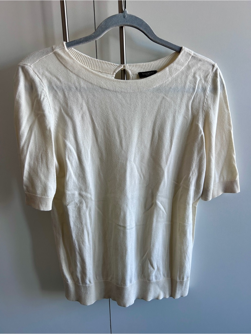 Talbots Cream Short Sleeve Lightweight Knit Sweater